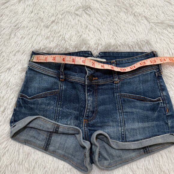 Women Abercrombie & FItch Vintage Low Rise Denim Shorts in Blue Size 16 - Picture 2 of 7